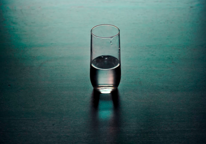 Nutrition Challenge: Nighttime hunger pangs? Try drinking a glass of water