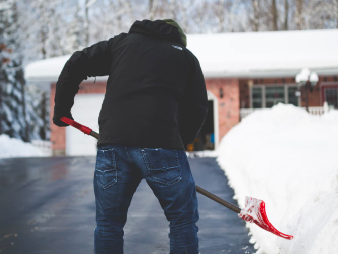 Fitness Challenge: Shovel instead of using the snowblower